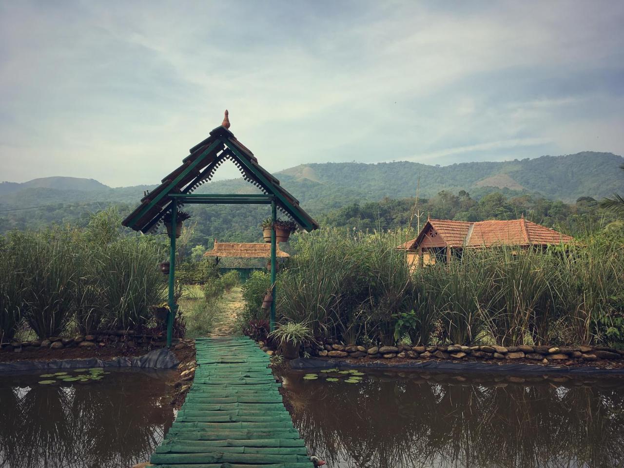 库曼科利传统度假村 Thirunelly 外观 照片